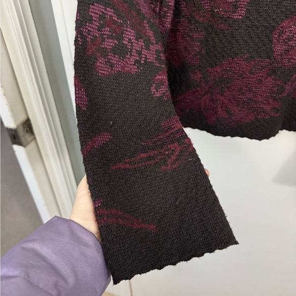 Floral Knit Turtleneck Sweater - Black and Burgundy - Picture 3 of 8